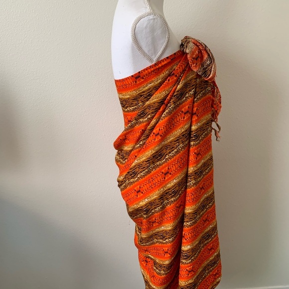 Sarong - Picture 3 of 5